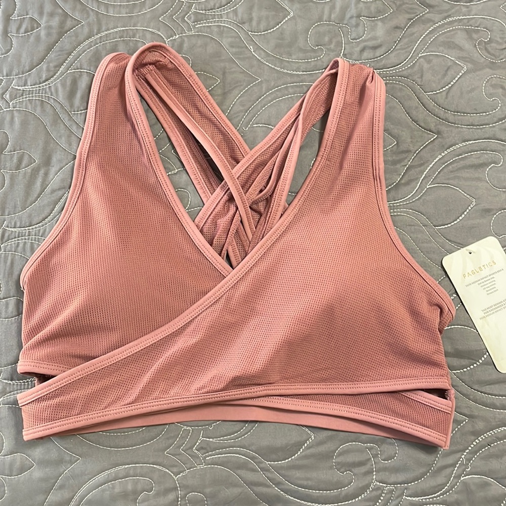 Fabletics L medium impact sports bra. Pretty rose color NWT